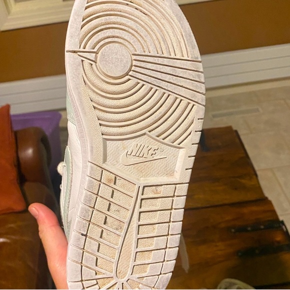 Mint Green Jordan 1 Mids - Picture 6 of 6